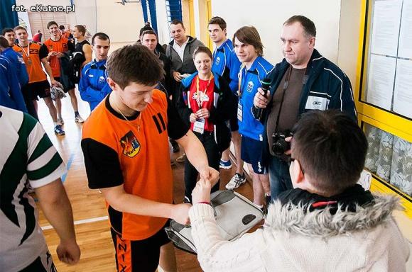 Gostynin Team wygrał Walentynkowy Turniej Siatkówki w Żychlinie