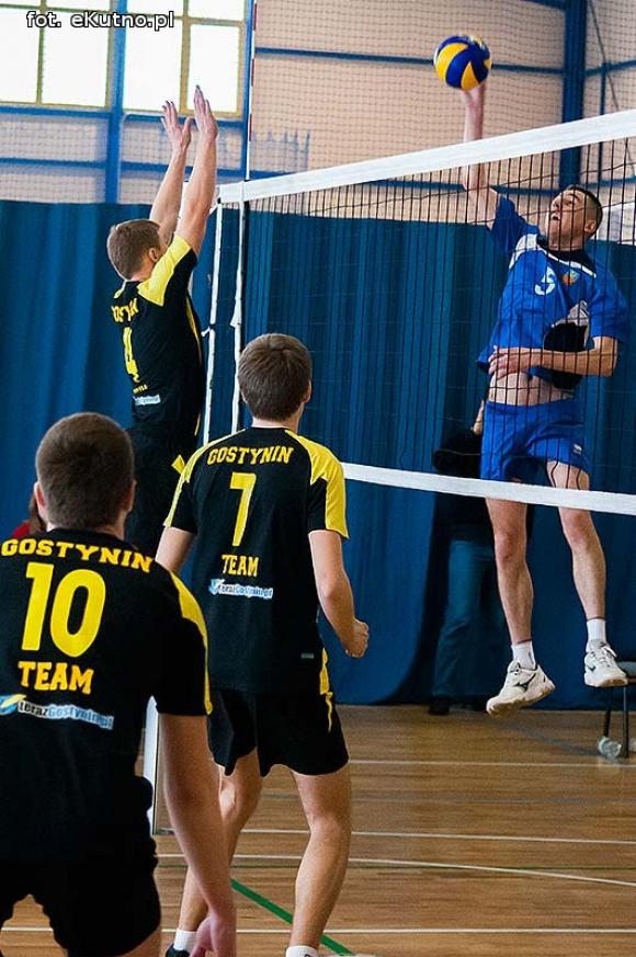 Gostynin Team wygrał Walentynkowy Turniej Siatkówki w Żychlinie
