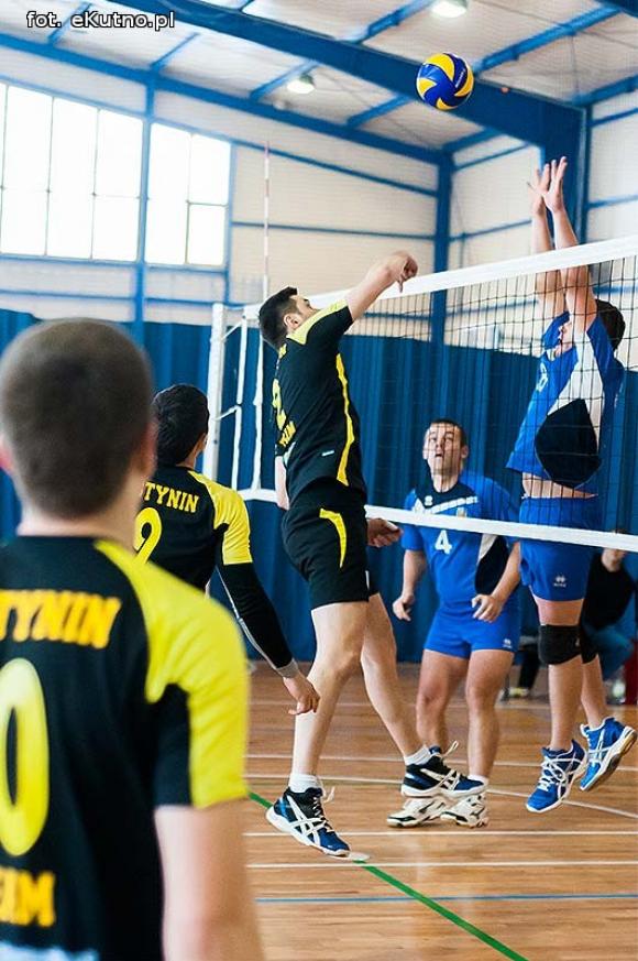 Gostynin Team wygrał Walentynkowy Turniej Siatkówki w Żychlinie