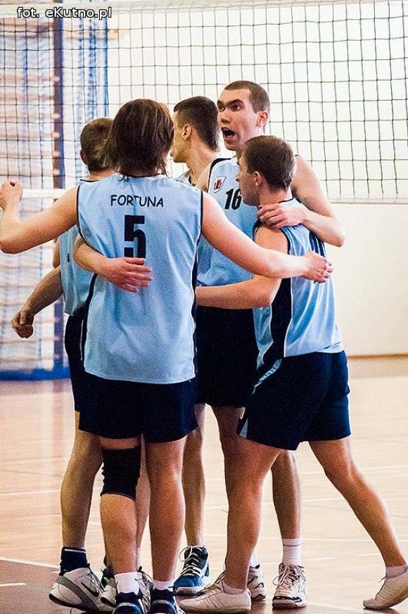 Gostynin Team wygrał Walentynkowy Turniej Siatkówki w Żychlinie