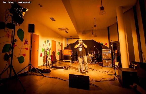 Tuwim rządzi. Zbuntowany Rambo Jet zagrał w Kutnie