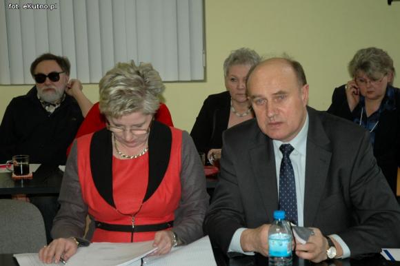 Łuczak w akcji, a Kłopotowski wnioskuje o sesję nadzwyczajną