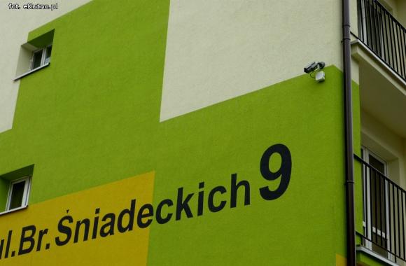 eKutno z plusem: Kamery są, spokój jest, ale jak tu teraz podrapać się po tyłku?