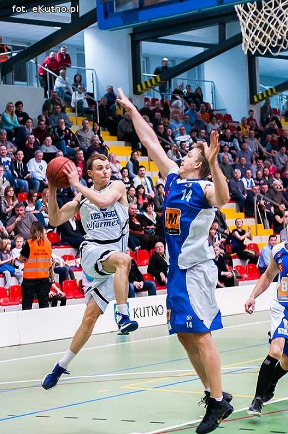 AZS wygrywa ze STALĄ Ostrów Wielkopolski