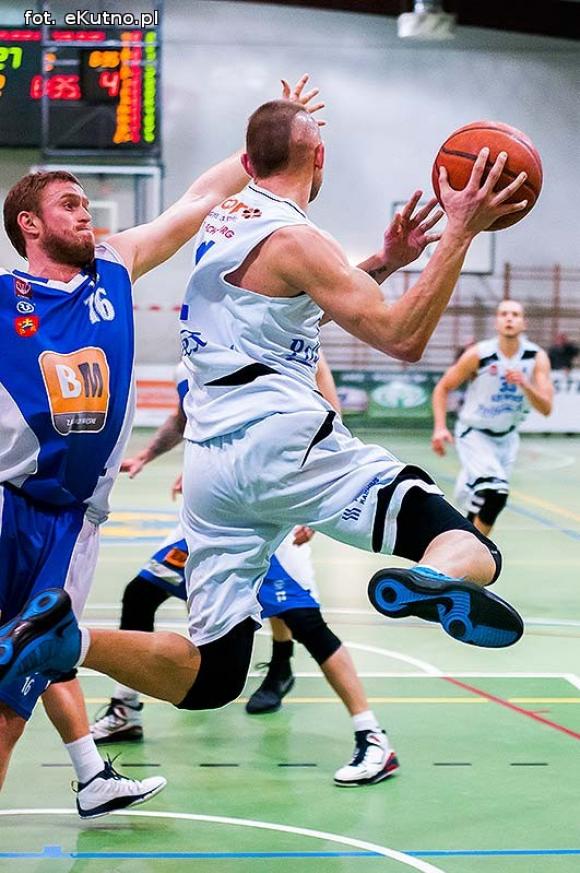 AZS wygrywa ze STALĄ Ostrów Wielkopolski