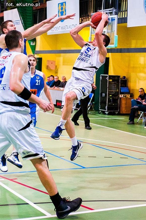 AZS wygrywa ze STALĄ Ostrów Wielkopolski