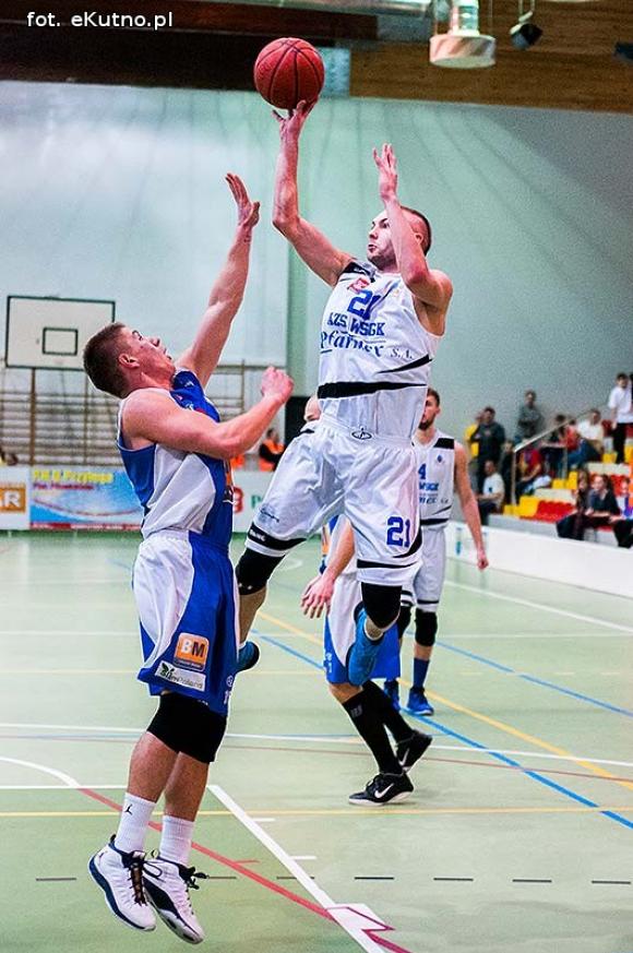 AZS wygrywa ze STALĄ Ostrów Wielkopolski