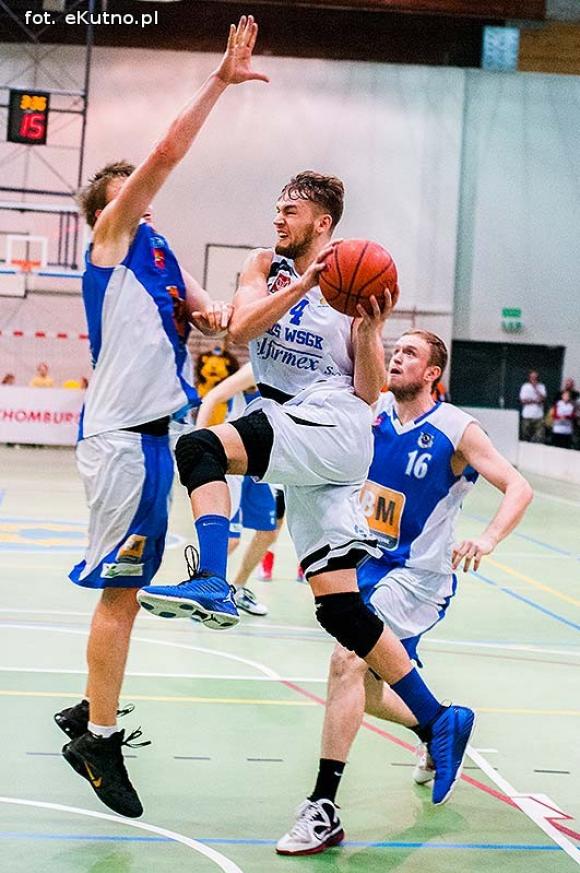 AZS wygrywa ze STALĄ Ostrów Wielkopolski