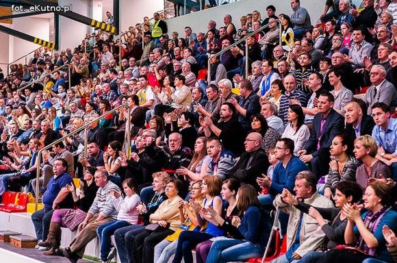 AZS wygrywa ze STALĄ Ostrów Wielkopolski