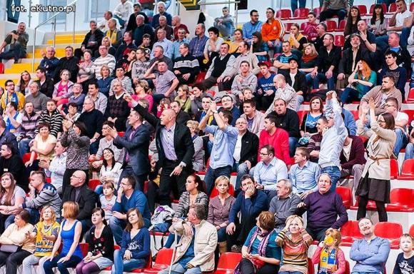 AZS wygrywa ze STALĄ Ostrów Wielkopolski