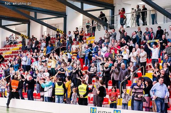 AZS wygrywa ze STALĄ Ostrów Wielkopolski