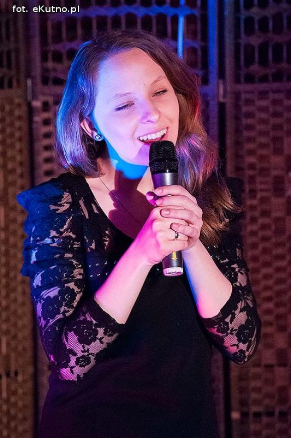 Być kobietą, bo kobiety są występne i zdradzieckie... Piosenki o kobietach i dla nich w Hotelu Rondo