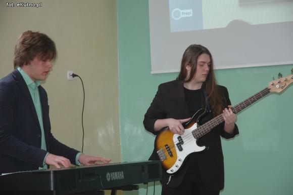 Drzwi szeroko otwarte w Kasprowiczu