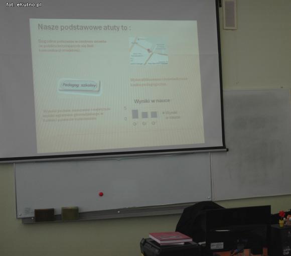 Drzwi otwarte w Gimnazjum nr 1 im. Adama Mickiewicza w Kutnie