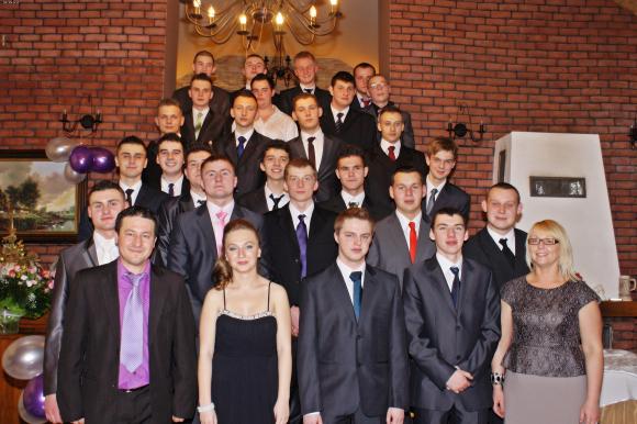 Pod patronatem eKutno.pl: I Zjazd Absolwentów Zespołu Szkół Nr 4 im. Zygmunta Balickiego w Kutnie - Azorach