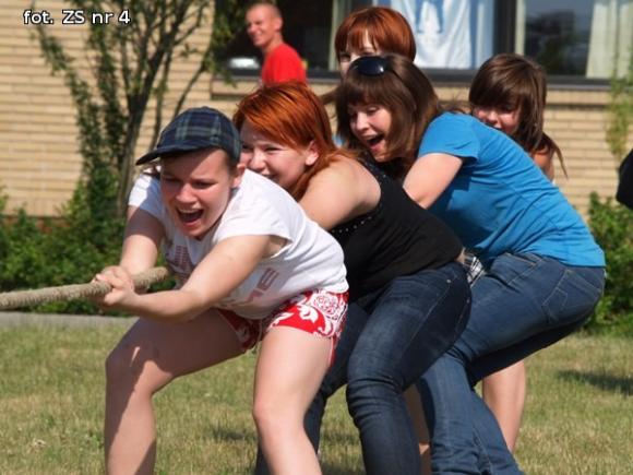 Pod patronatem eKutno.pl: I Zjazd Absolwentów Zespołu Szkół Nr 4 im. Zygmunta Balickiego w Kutnie - Azorach