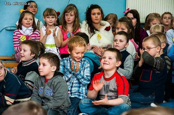 W piątek świętowały dziewczynki w Szewcach Nadolnych. Miss szkoły wybrane