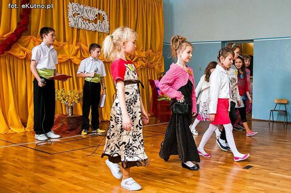 W piątek świętowały dziewczynki w Szewcach Nadolnych. Miss szkoły wybrane