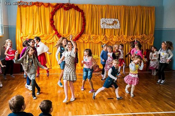 W piątek świętowały dziewczynki w Szewcach Nadolnych. Miss szkoły wybrane