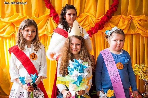 W piątek świętowały dziewczynki w Szewcach Nadolnych. Miss szkoły wybrane