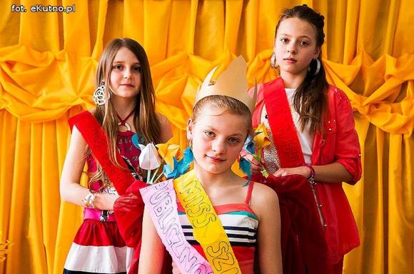 W piątek świętowały dziewczynki w Szewcach Nadolnych. Miss szkoły wybrane