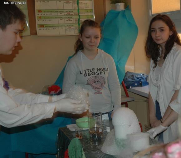 Staszic Band, wulkan, motory i pokaz mody. Drzwi otwarte w Zespole Szkół nr 1 w Kutnie