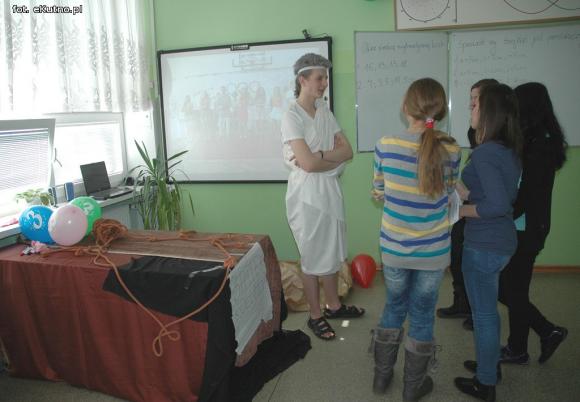 Staszic Band, wulkan, motory i pokaz mody. Drzwi otwarte w Zespole Szkół nr 1 w Kutnie