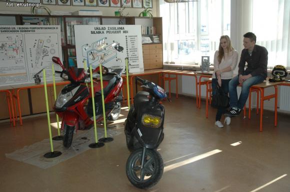 Staszic Band, wulkan, motory i pokaz mody. Drzwi otwarte w Zespole Szkół nr 1 w Kutnie