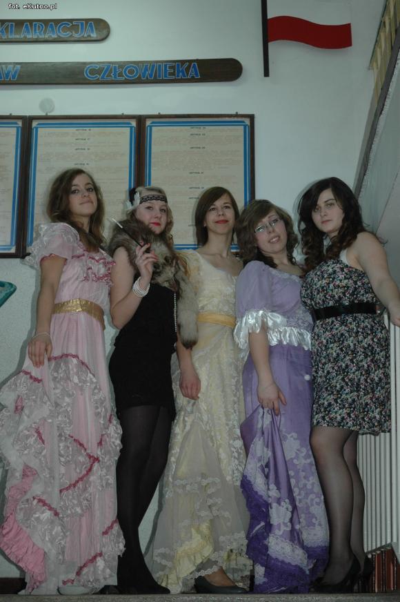 Staszic Band, wulkan, motory i pokaz mody. Drzwi otwarte w Zespole Szkół nr 1 w Kutnie