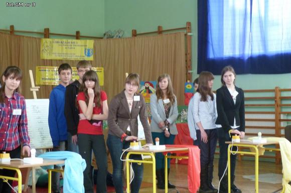 Gimnazjum nr 1 w Kutnie na rogach ortografii