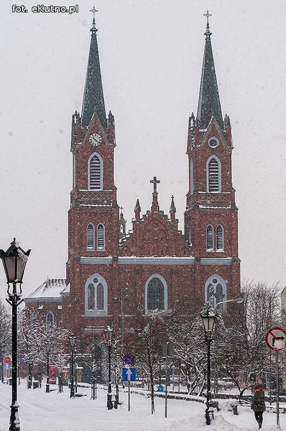 Sypany Poniedziałek? Śmigus Dyngus i niebezpieczne dachowe lawiny