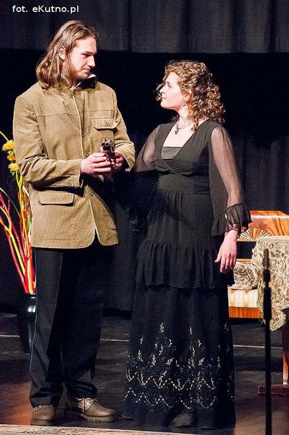 Rewelacyjnie zagrany! Charytatywny spektakl uczniów 