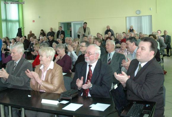 Prorosyjski Tusk, rząd jak dzieci we mgle i broszurki CBA. Bez demokracji na spotkaniu posła Błaszczaka