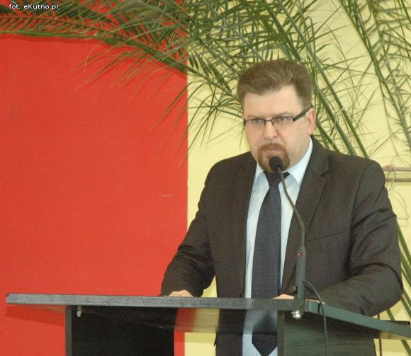 Wysokie wymagania Materki wobec kobiety. Kult wodzowski Kłopotowskiego i apel o przyzwoitość PSL