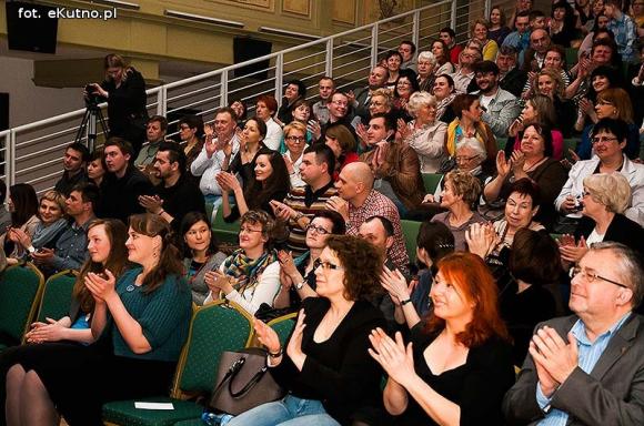 Debiutancka płyta Magdy Ptaszyńskiej życzliwie przyjęta przez kutnowską publiczność