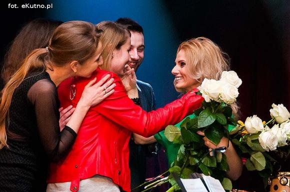 Debiutancka płyta Magdy Ptaszyńskiej życzliwie przyjęta przez kutnowską publiczność