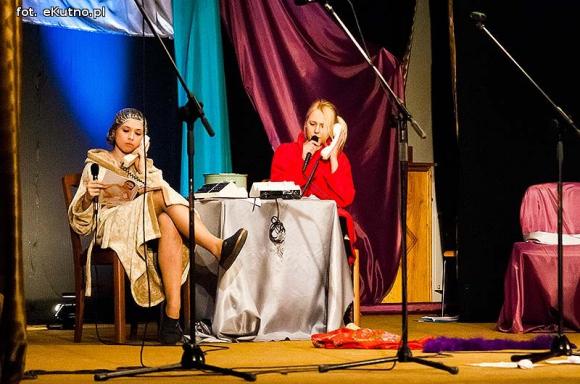 Spektakl Metafory rozbawił do łez żychlińską publiczność