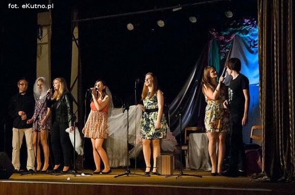 Spektakl Metafory rozbawił do łez żychlińską publiczność