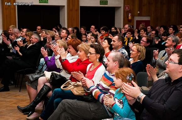 Spektakl Metafory rozbawił do łez żychlińską publiczność