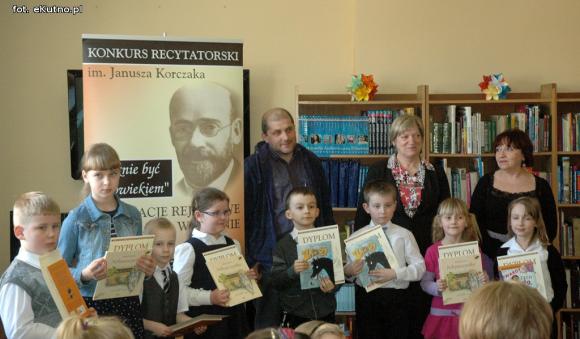 Pięknie być człowiekiem. Pierwsze nagrody trafiły w ręce najmłodszych