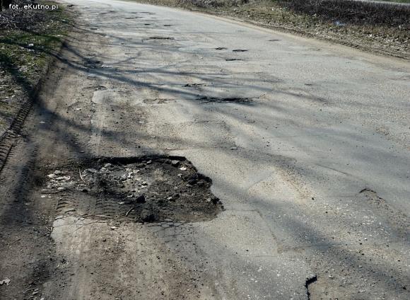 Szlakiem zniszczonych dróg w powiecie kutnowskim: Sklęczkowska bis i Odlewnicza