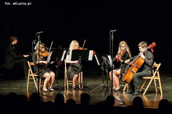 Tłumy na koncercie uczniów szkoły muzycznej w Kutnie