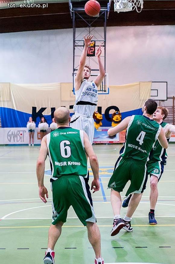 O włos od zwycięstwa. Pierwszy mecz z Krosnem przegrywamy