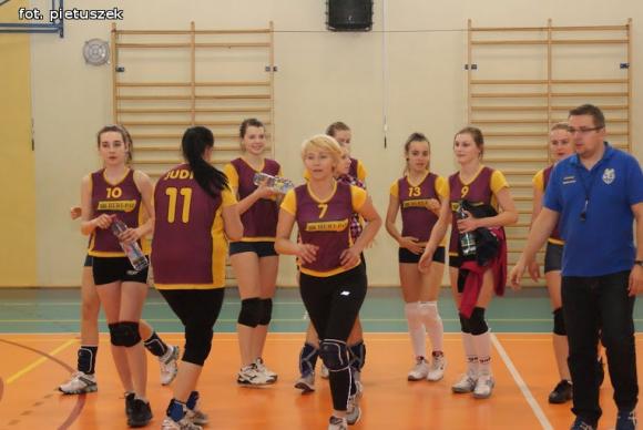 I Wiosenny Turniej Siatkówki Kobiet - Kutno 2013