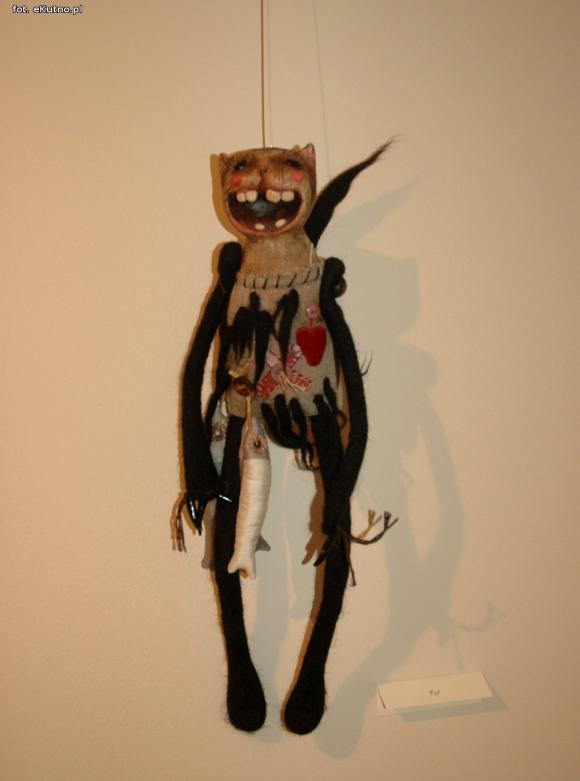 Lalki, które żyją. Wyjątkowa wystawa w Dworku Modrzewiowym