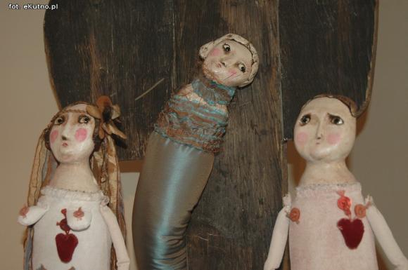 Lalki, które żyją. Wyjątkowa wystawa w Dworku Modrzewiowym