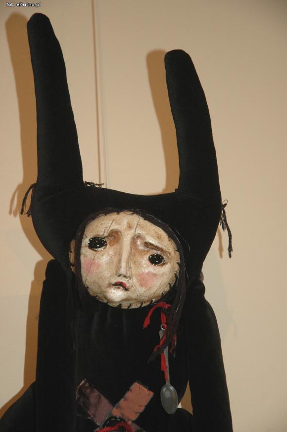 Lalki, które żyją. Wyjątkowa wystawa w Dworku Modrzewiowym