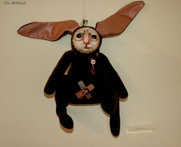 Lalki, które żyją. Wyjątkowa wystawa w Dworku Modrzewiowym