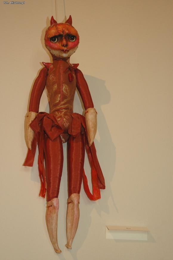 Lalki, które żyją. Wyjątkowa wystawa w Dworku Modrzewiowym