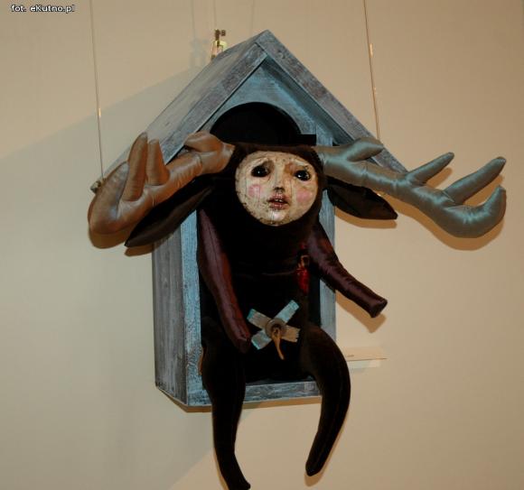 Lalki, które żyją. Wyjątkowa wystawa w Dworku Modrzewiowym